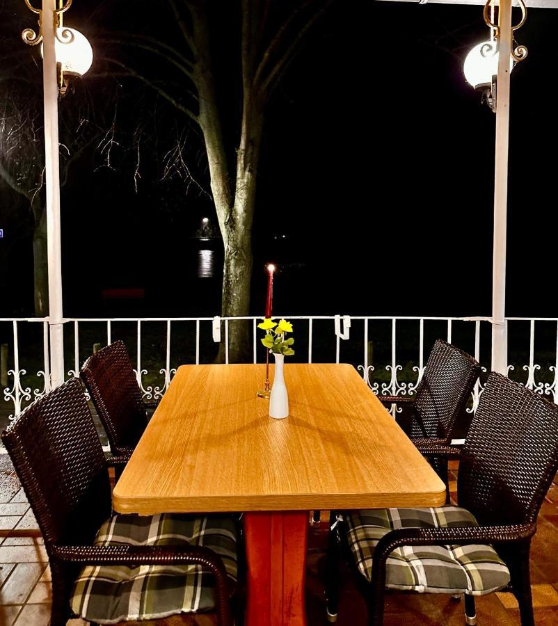 Hotel Krone Riesling Trittenheim Exterior foto