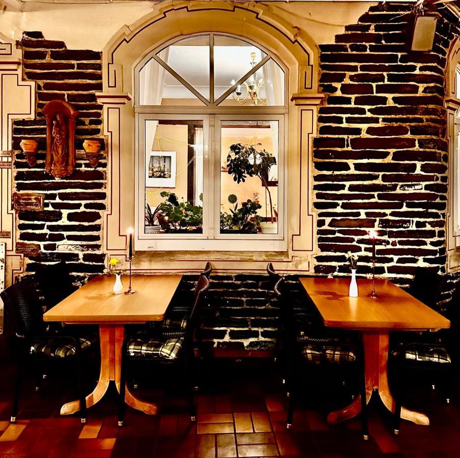 Hotel Krone Riesling Trittenheim Exterior foto